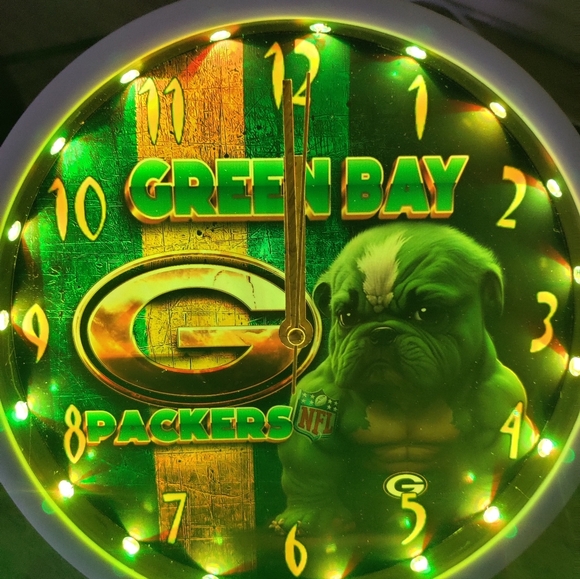 Green Bay Packers clock - Picture 5 of 10
